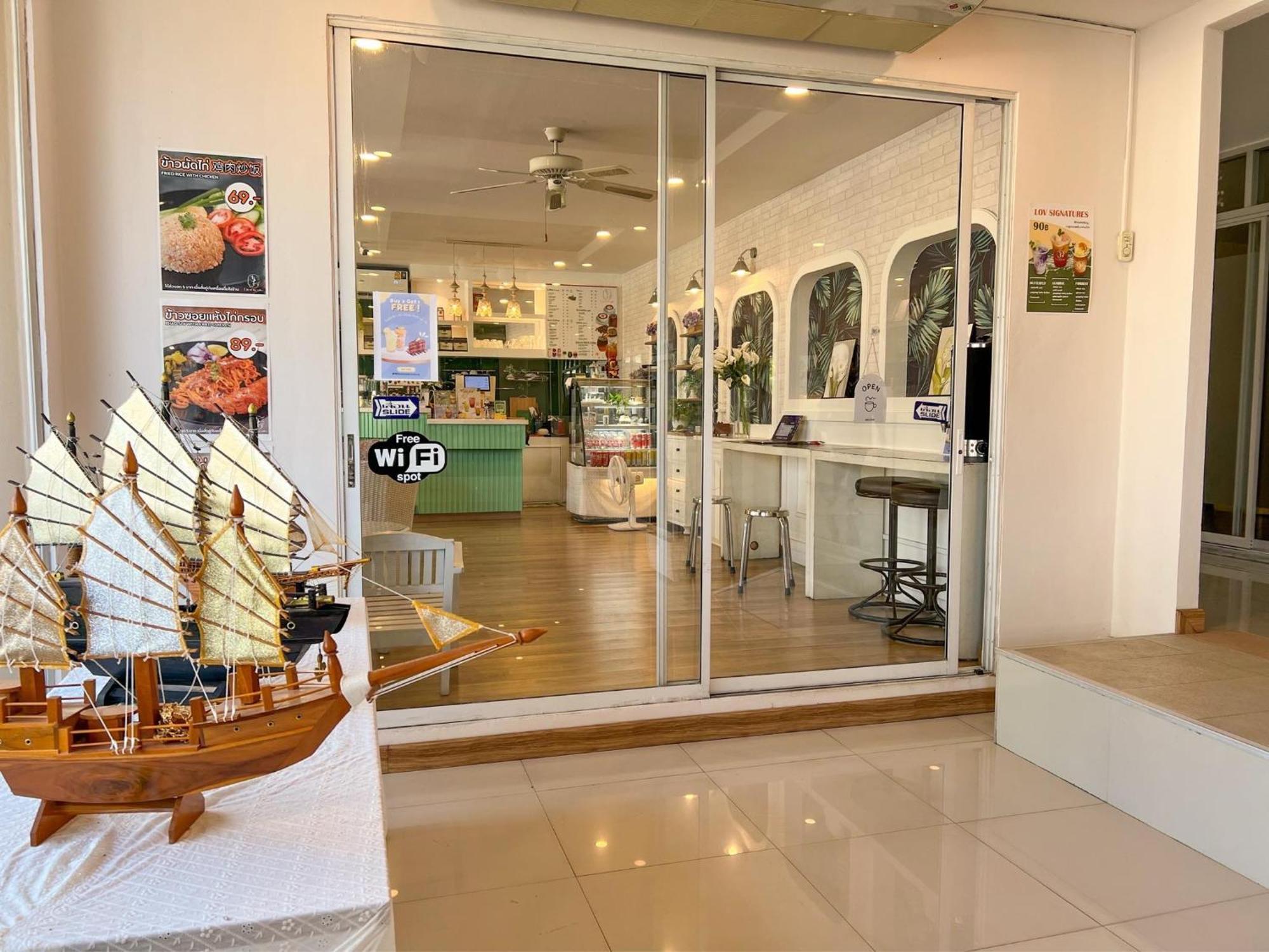 Inspire House Hotel Chiang Mai Dış mekan fotoğraf