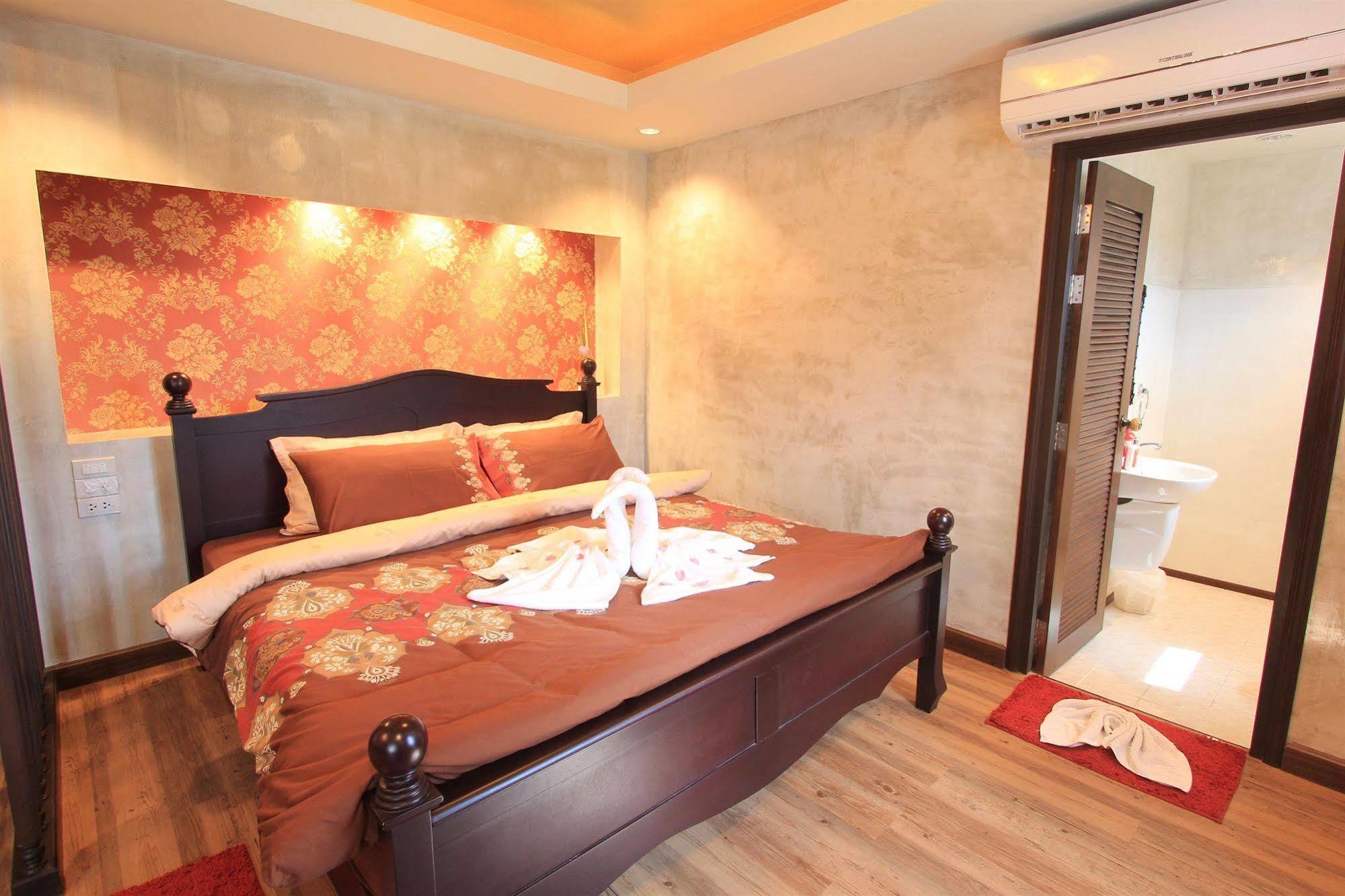 Inspire House Hotel Chiang Mai Dış mekan fotoğraf